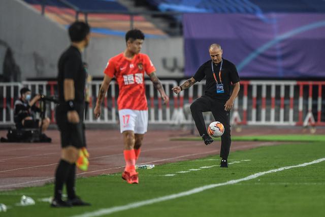 热火四星阵容遭遇三连败，球队表现严重低迷